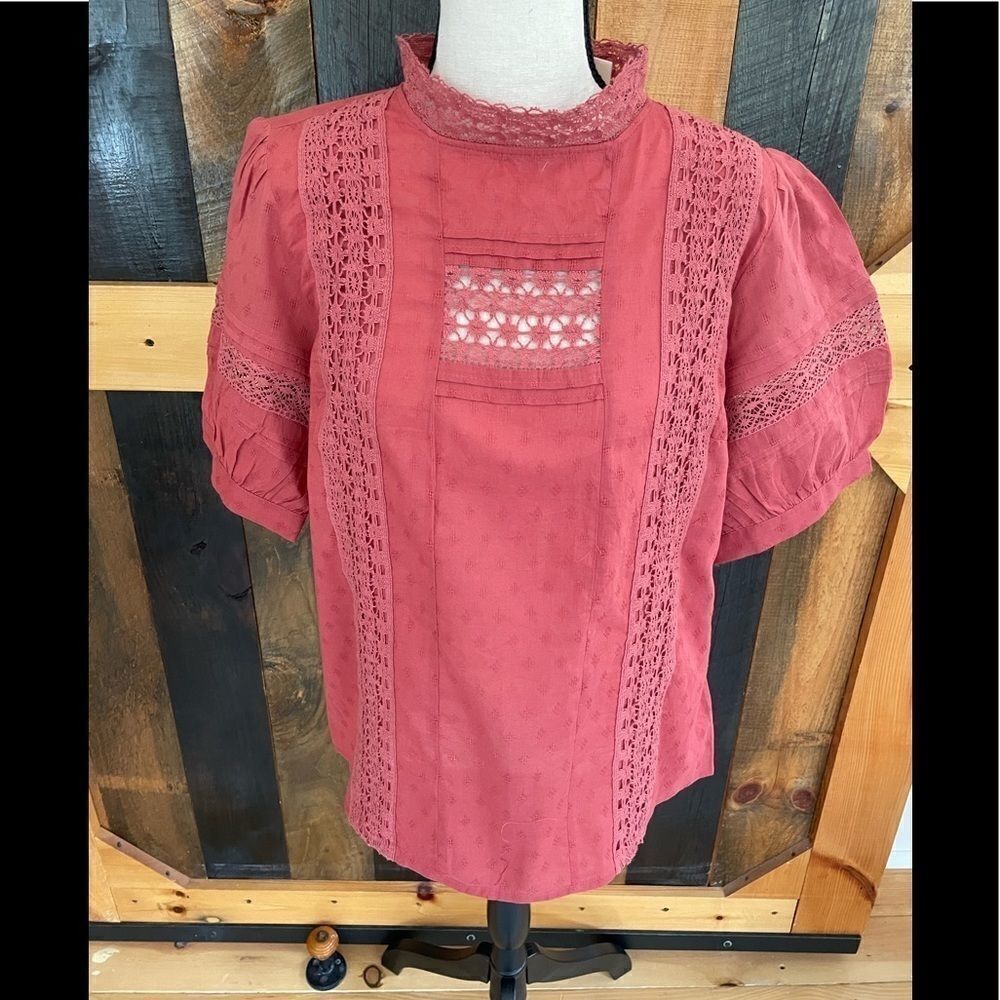 New without tags Universal Thread boho style top with lace accents, size L